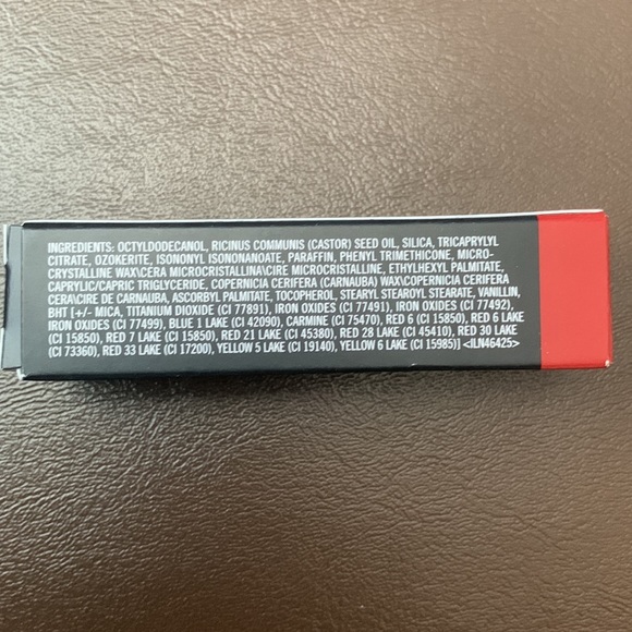 MAC Matte Lipstick- Chilli - Picture 4 of 4